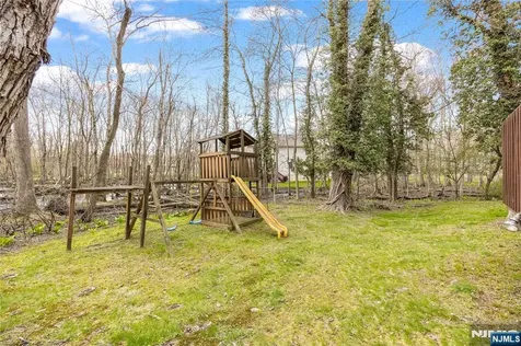11 Sunset Road Demarest NJ 07627