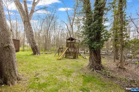 11 Sunset Road Demarest NJ 07627