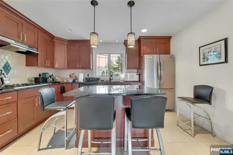 4 Jeffrey Road Wayne NJ 07470