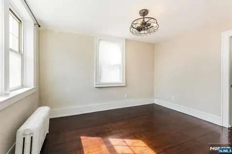 43 Pleasant Way Montclair NJ 07042