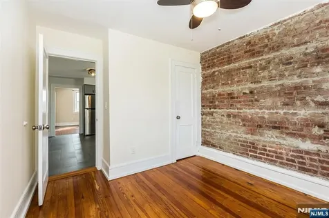 43 Pleasant Way Montclair NJ 07042