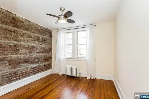 43 Pleasant Way Montclair NJ 07042