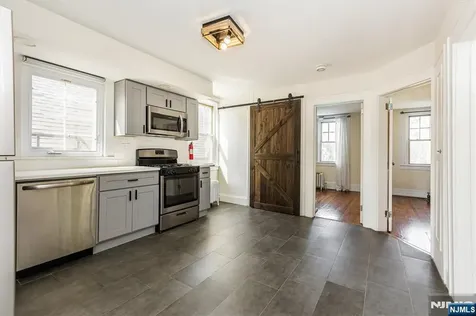 43 Pleasant Way Montclair NJ 07042