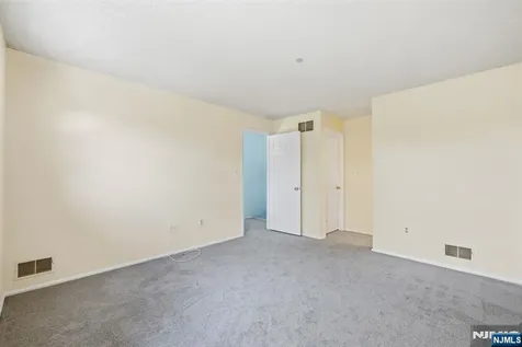1306 Paddington Road Mahwah NJ 07430