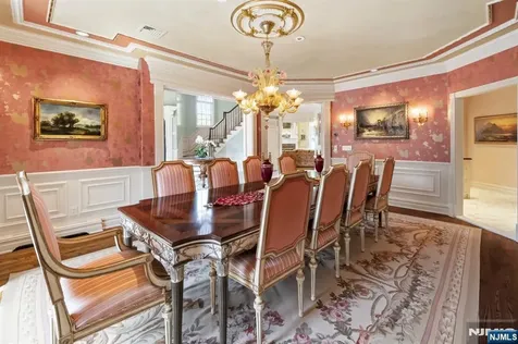 27 Roberts Road Englewood Cliffs NJ 07632