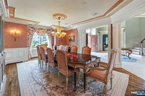 27 Roberts Road Englewood Cliffs NJ 07632