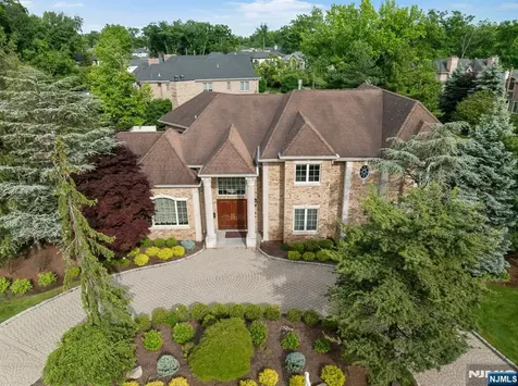 27 Roberts Road Englewood Cliffs NJ 07632
