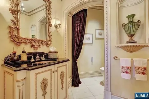 27 Roberts Road Englewood Cliffs NJ 07632