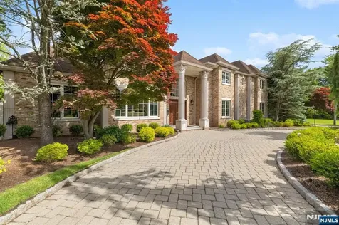 27 Roberts Road Englewood Cliffs NJ 07632