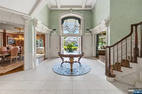 27 Roberts Road Englewood Cliffs NJ 07632