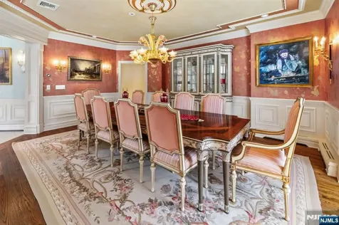 27 Roberts Road Englewood Cliffs NJ 07632