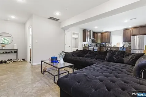 431 Forest Street Kearny NJ 07032