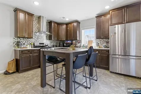 431 Forest Street Kearny NJ 07032