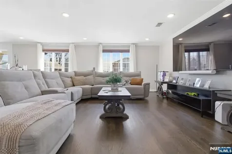 431 Forest Street Kearny NJ 07032