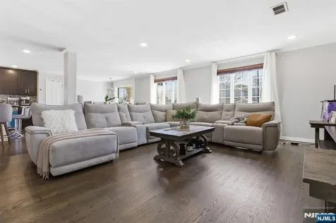 431 Forest Street Kearny NJ 07032