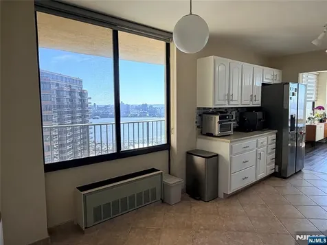 200 Winston Drive Cliffside Park NJ 07010