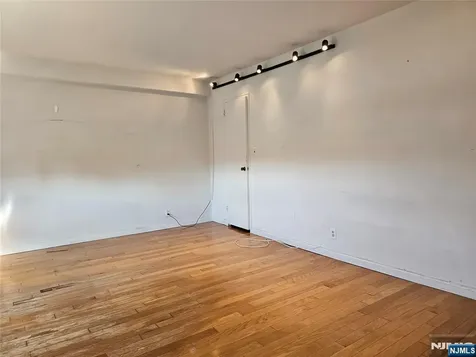 2077 Center Avenue Fort Lee NJ 07024