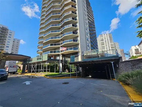 2077 Center Avenue Fort Lee NJ 07024