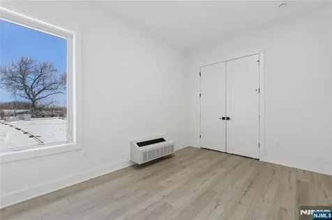 487 Market Saddle Brook NJ 07663