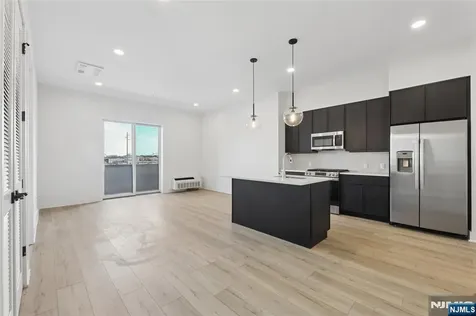 487 Market Saddle Brook NJ 07663
