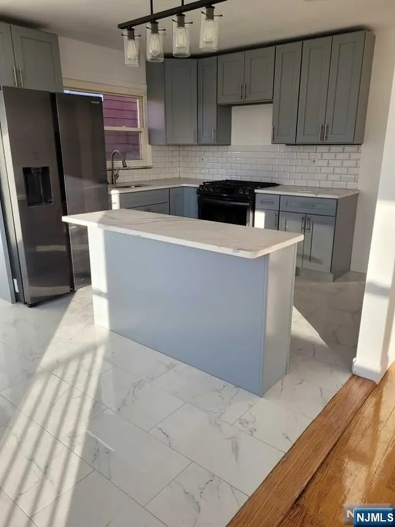224 11th Street Palisades Park NJ 07650