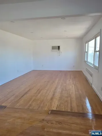 224 11th Street Palisades Park NJ 07650