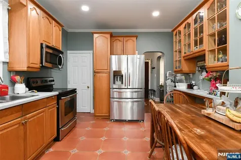 144 Stuyvesant Avenue Kearny NJ 07032