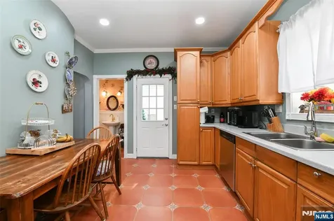 144 Stuyvesant Avenue Kearny NJ 07032