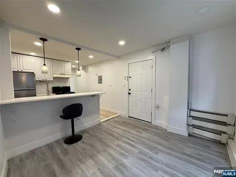 270 1/2 Summit Avenue Jersey City NJ 07306