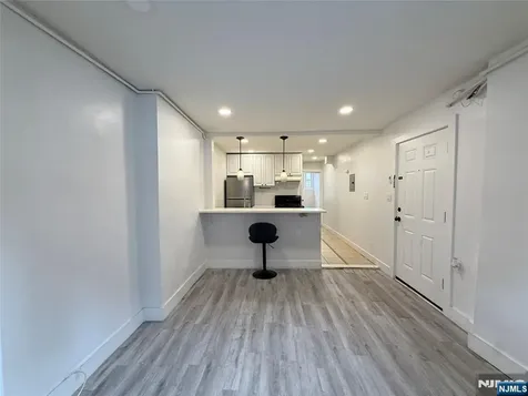 270 1/2 Summit Avenue Jersey City NJ 07306