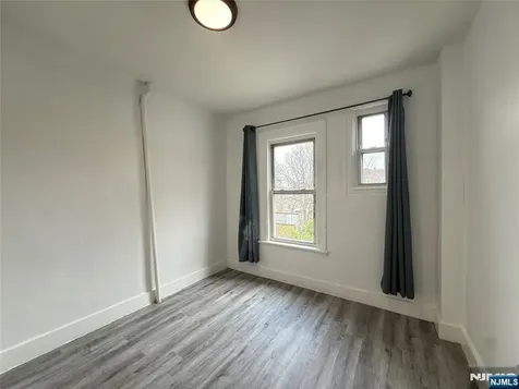 270 1/2 Summit Avenue Jersey City NJ 07306