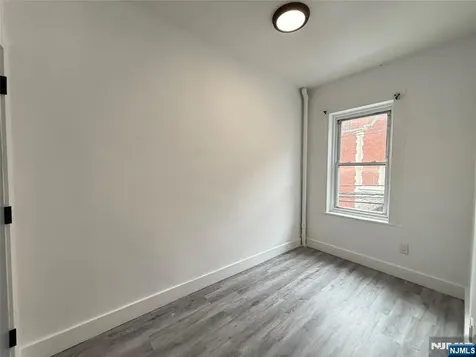 270 1/2 Summit Avenue Jersey City NJ 07306