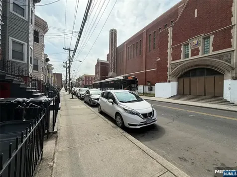 270 1/2 Summit Avenue Jersey City NJ 07306