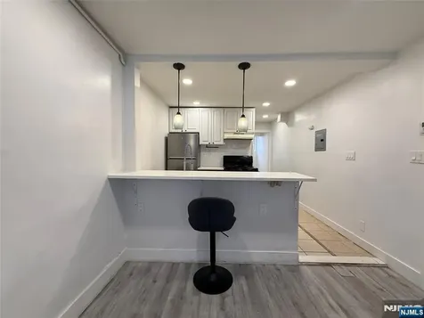 270 1/2 Summit Avenue Jersey City NJ 07306