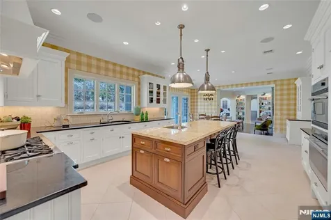 2 Saddle Brook Drive Ho-ho-kus NJ 07423