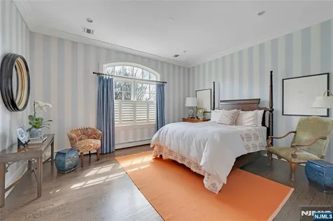 2 Saddle Brook Drive Ho-ho-kus NJ 07423