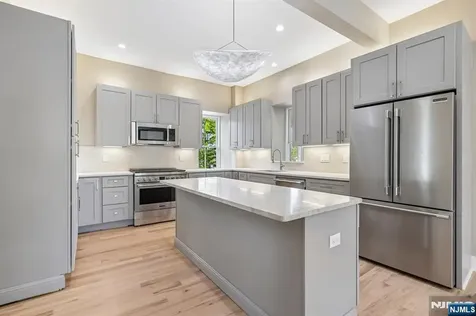 49 Park Avenue Madison Borough NJ 07940