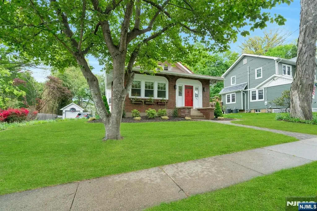 354 Liberty Avenue Hillsdale NJ 07642