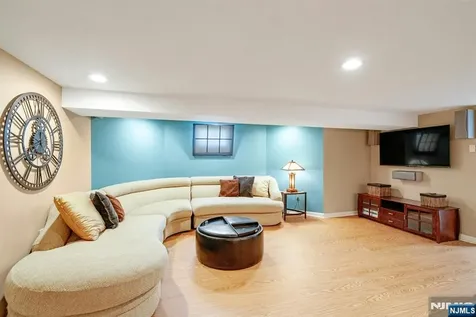 354 Liberty Avenue Hillsdale NJ 07642
