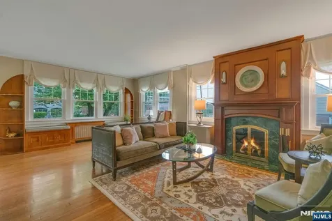 354 Liberty Avenue Hillsdale NJ 07642