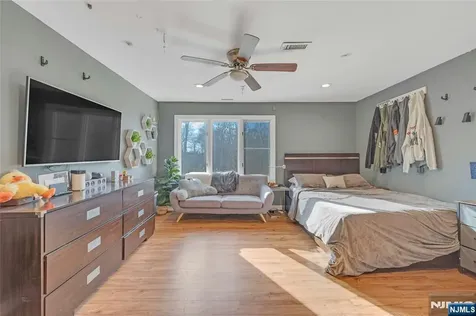 9 Cameron Road Saddle River NJ 07458