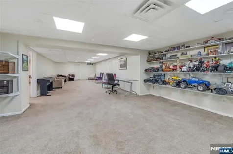 9 Cameron Road Saddle River NJ 07458