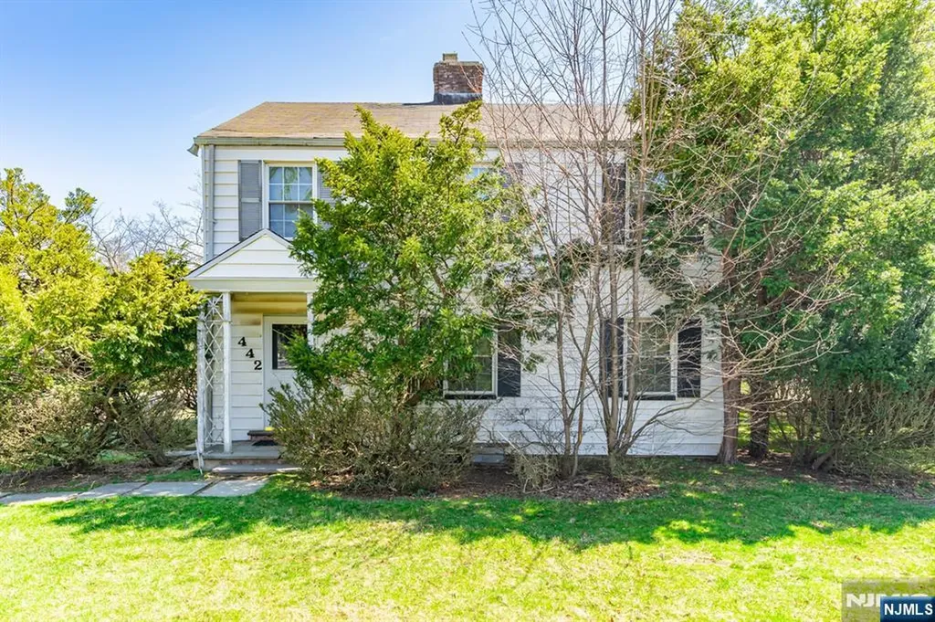 442 Seven Oaks Road Orange NJ 07050