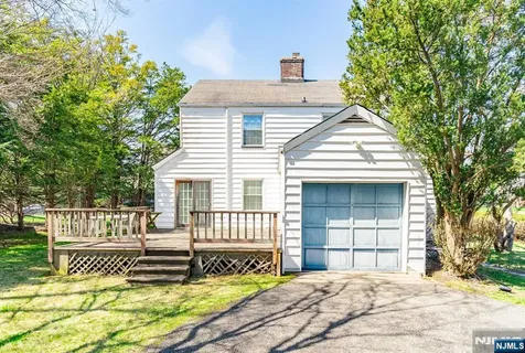 442 Seven Oaks Road Orange NJ 07050