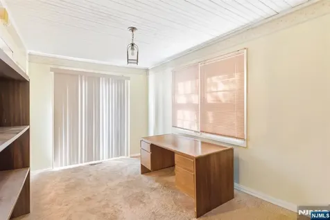 442 Seven Oaks Road Orange NJ 07050