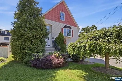 7 Strickland Avenue Little Falls NJ 07424