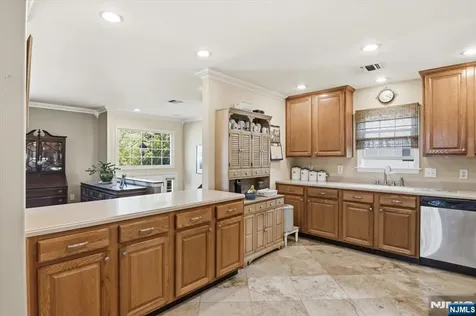 7 Strickland Avenue Little Falls NJ 07424