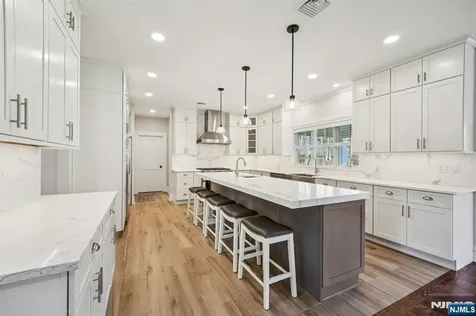 79 Ryerson Avenue Oakland NJ 07436