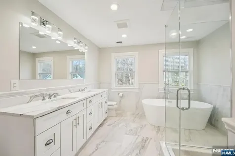 79 Ryerson Avenue Oakland NJ 07436