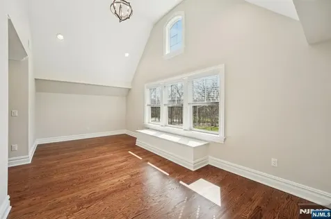 79 Ryerson Avenue Oakland NJ 07436